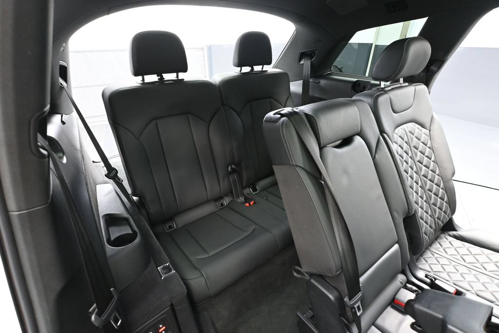 Used 2021 Audi SQ7 Premium Plus w/ Executive Package AWD/4WD image 45