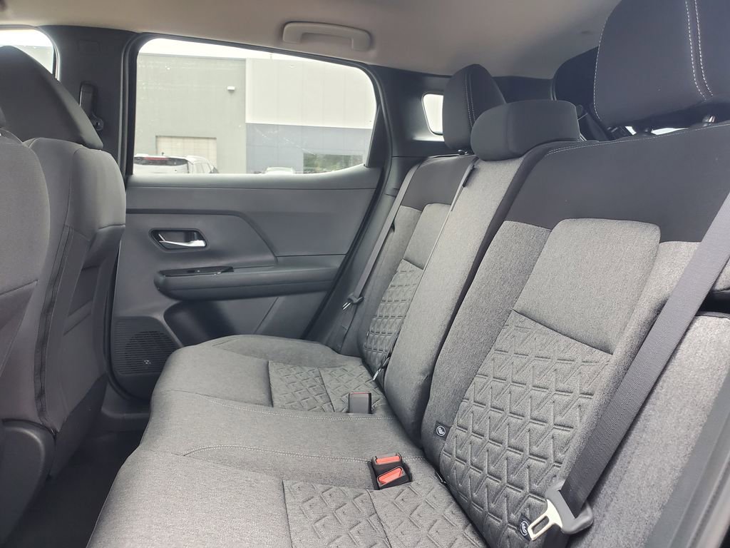 New 2026 Nissan Kicks SV AWD/4WD image 31