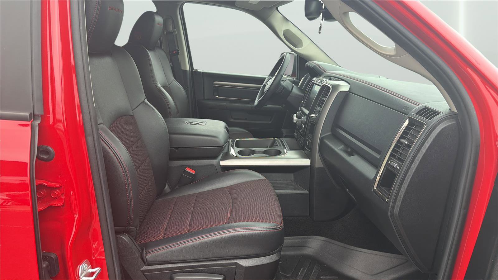 Used 2016 RAM 1500 Sport w/ Torred Sport Package AWD/4WD image 14