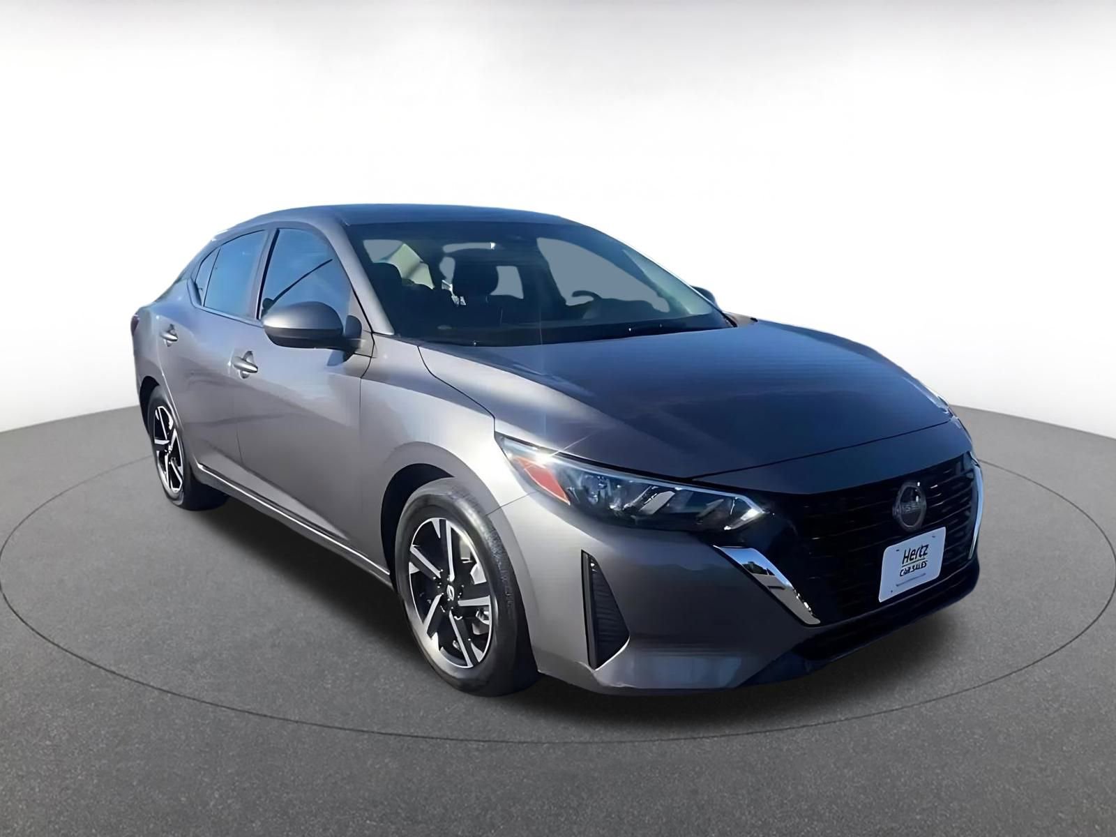 Used 2025 Nissan Sentra SV image 3