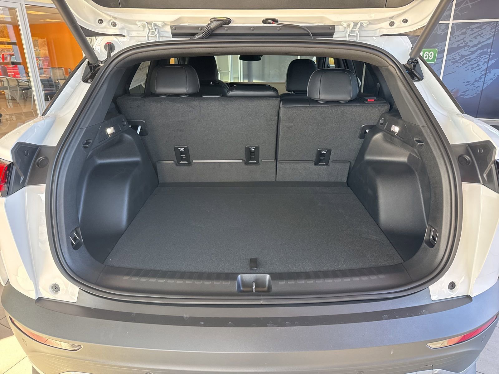 New 2026 Chevrolet Blazer EV LT image 10