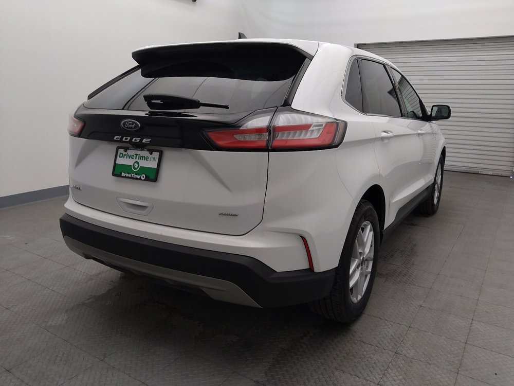 Used 2022 Ford Edge SEL image 9