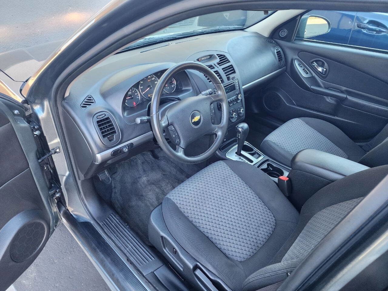 Used 2006 Chevrolet Malibu LT image 12