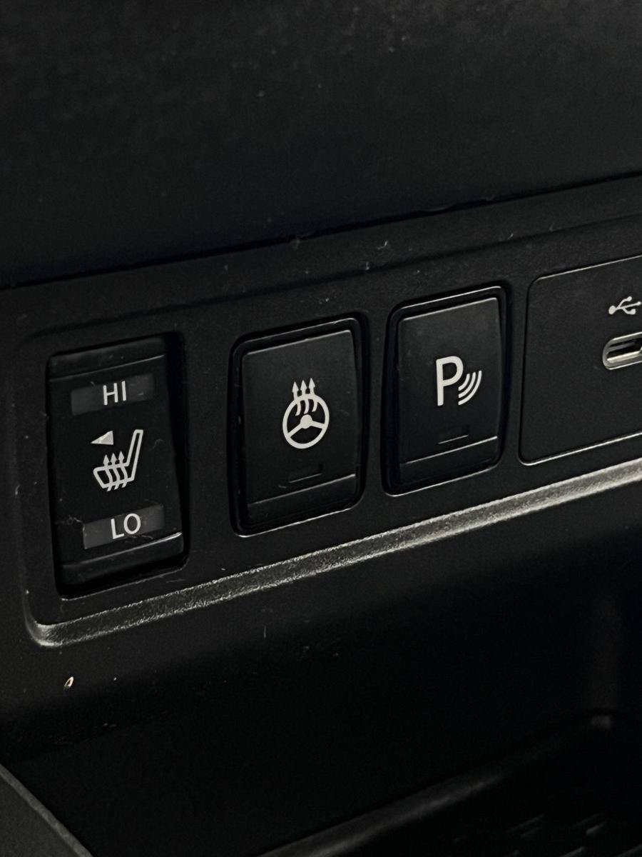 Used 2022 Nissan Frontier SV RWD image 10