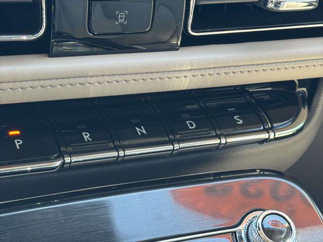 Used 2022 Lincoln Nautilus AWD w/ Premium Package image 30