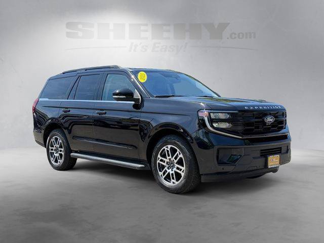 Certified 2025 Ford Expedition Active AWD/4WD image 2