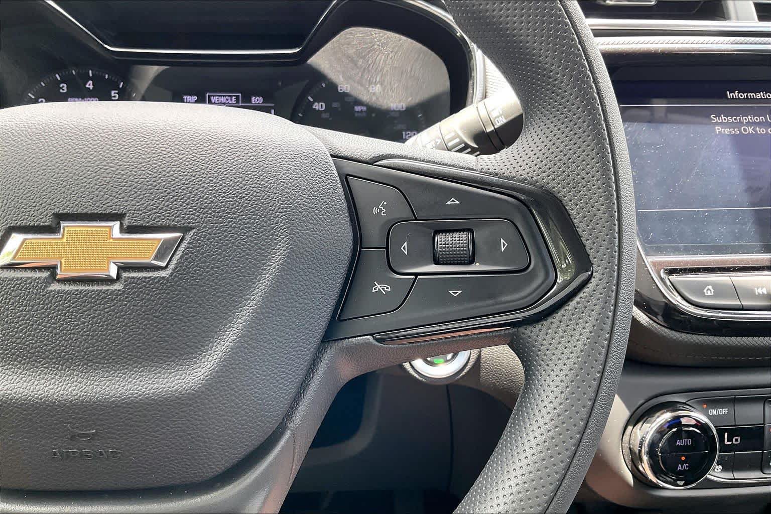 Used 2023 Chevrolet TrailBlazer LT w/ Convenience Package FWD image 19