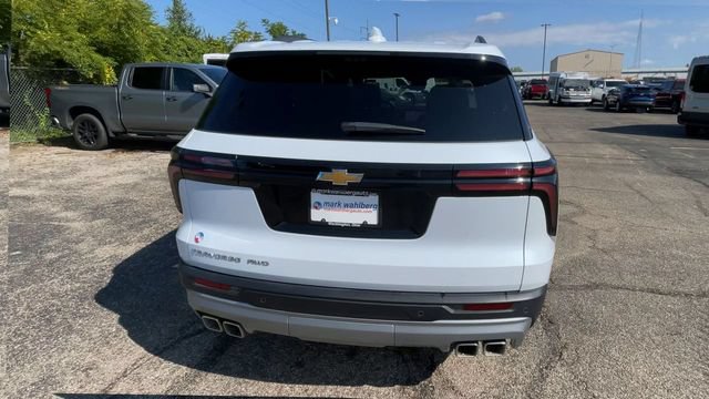 New 2026 Chevrolet Traverse LT w/ Driver Confidence Package AWD/4WD image 9