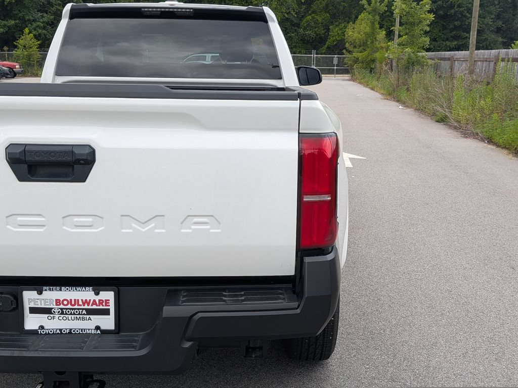 Used 2025 Toyota Tacoma SR w/ Towing Package AWD/4WD image 8