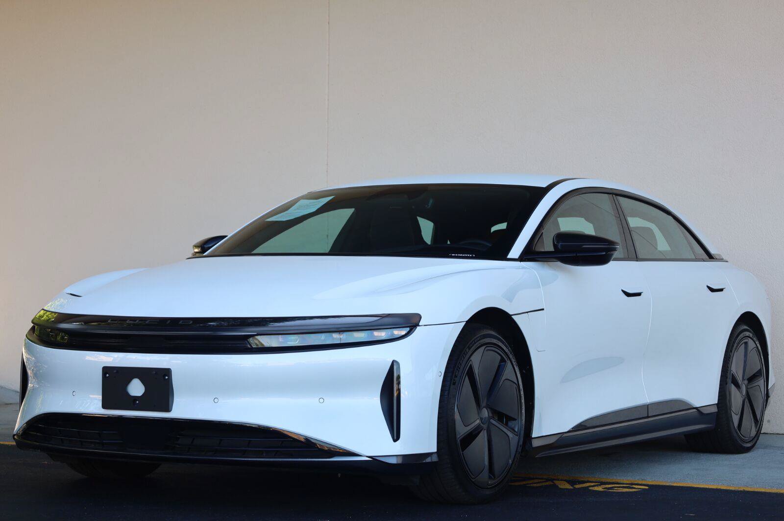 Used 2024 Lucid Air Touring AWD/4WD image 4