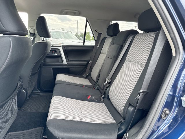 Used 2016 Toyota 4Runner SR5 AWD/4WD image 22