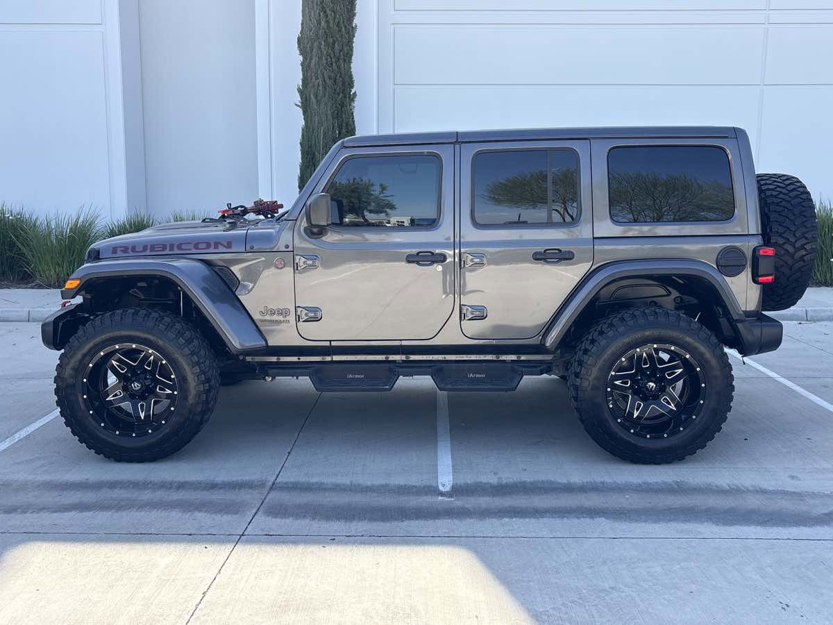 Used 2018 Jeep Wrangler Unlimited Rubicon AWD/4WD image 6