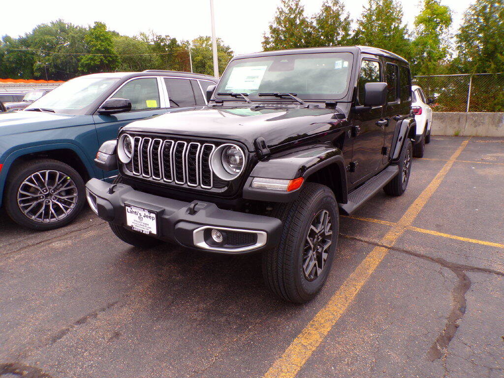 New 2027 Jeep Wrangler Unlimited Sahara AWD/4WD image 1