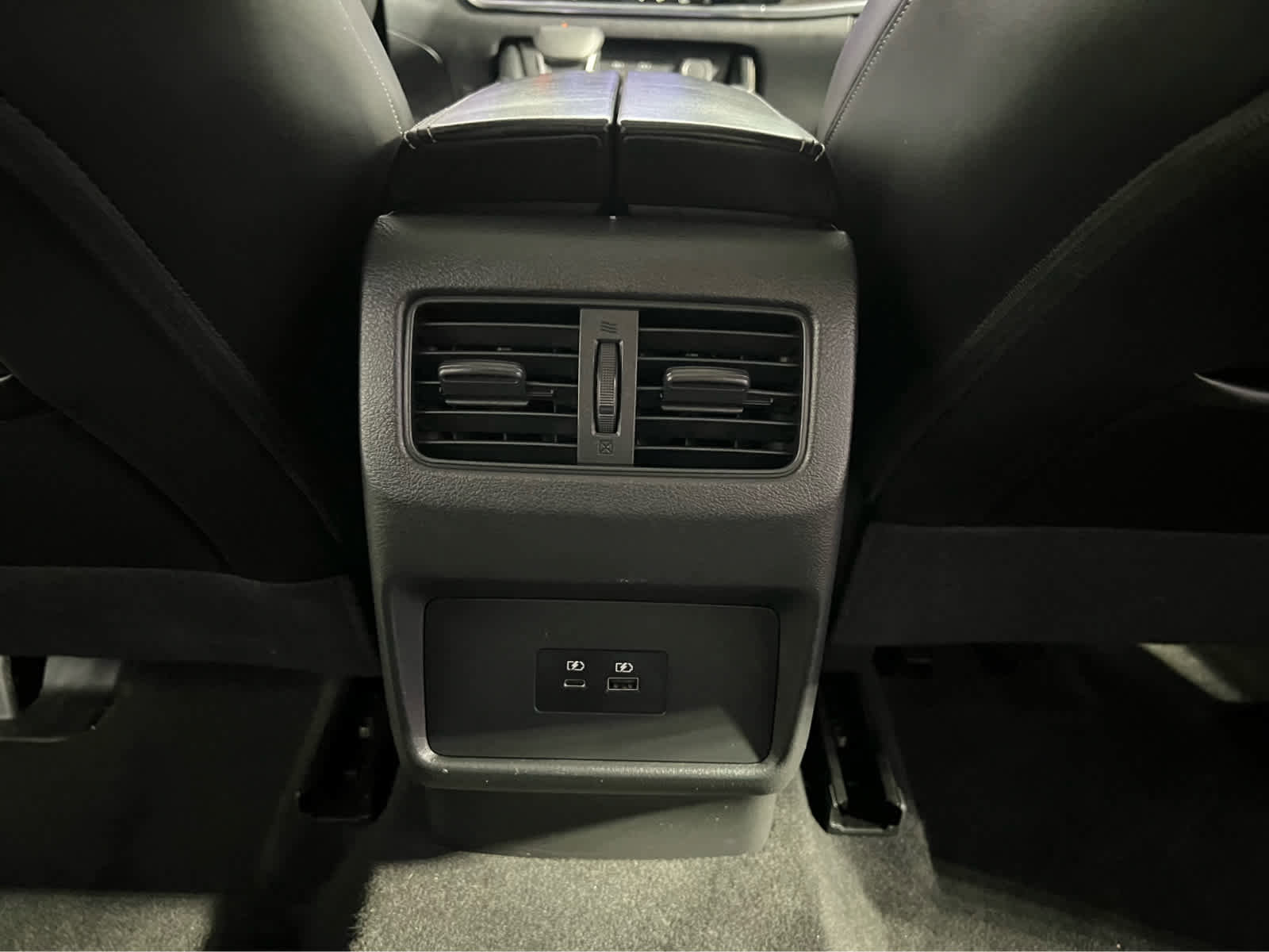 Used 2023 Nissan Rogue Platinum image 10
