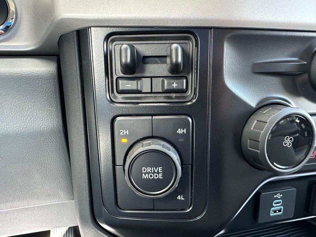 New 2026 Ford F350 XLT w/ XLT Premium Package image 22
