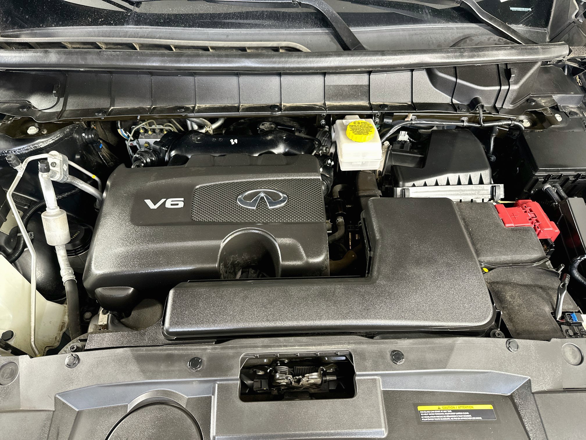 Used 2023 INFINITI QX60 Luxe w/ Performance Audio Package FWD image 36