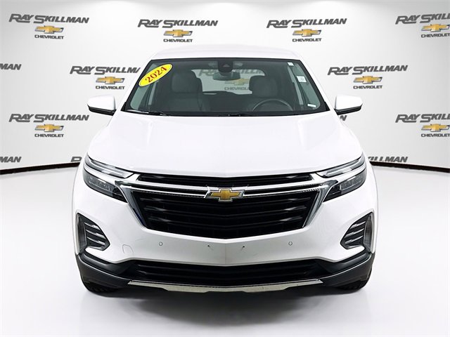 Used 2024 Chevrolet Equinox LT image 2