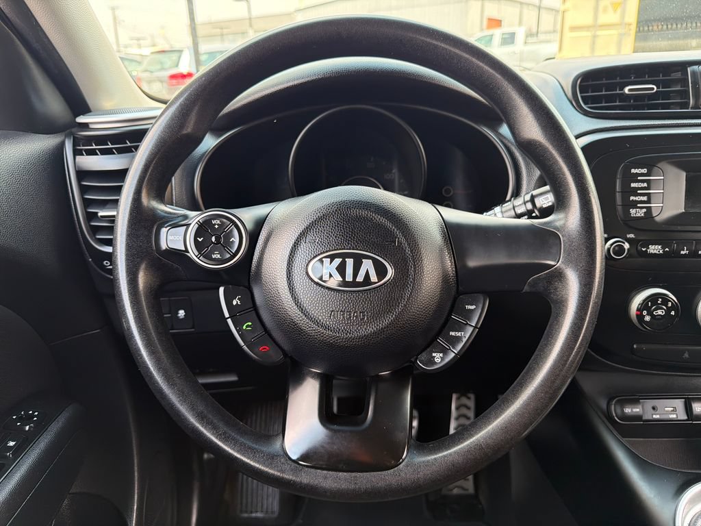 Used 2015 Kia Soul FWD image 14
