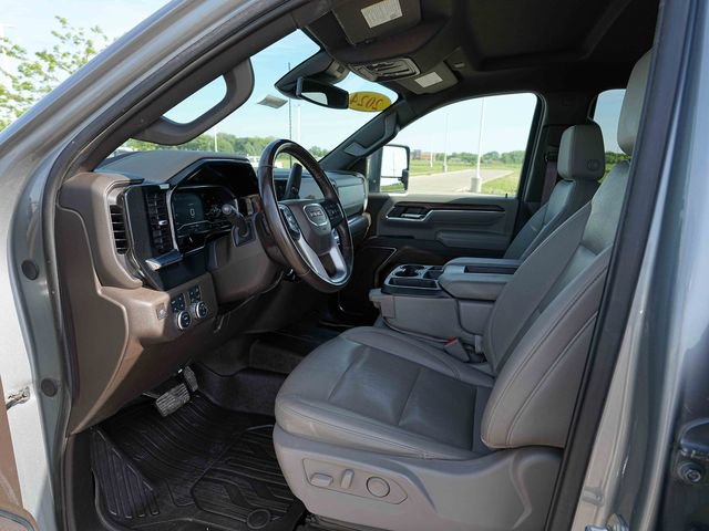 Used 2024 GMC Sierra 2500 SLT AWD/4WD image 16