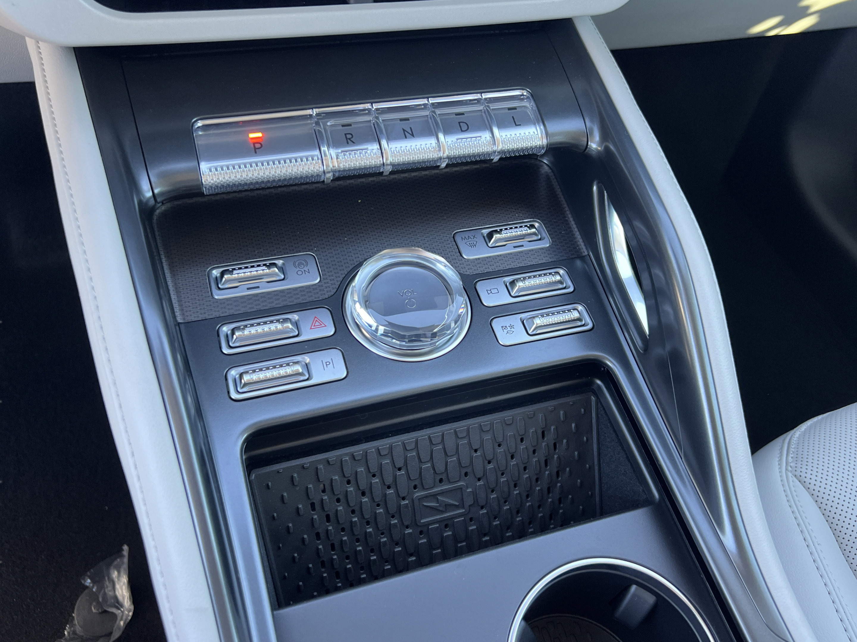 New 2026 Lincoln Nautilus Premier AWD/4WD image 16