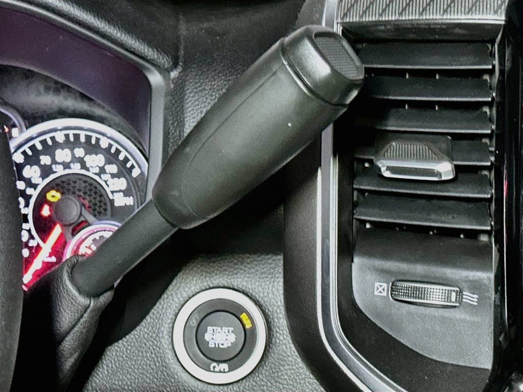 New 2026 RAM 2500 Big Horn AWD/4WD image 12