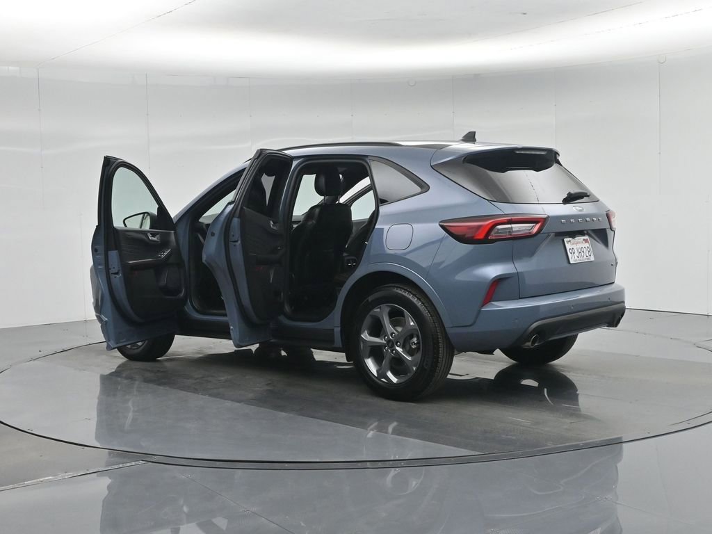 Used 2024 Ford Escape ST-Line w/ Equipment Group 301A image 27