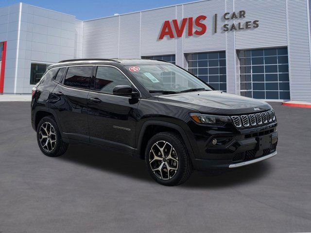 Used 2025 Jeep Compass Limited image 3