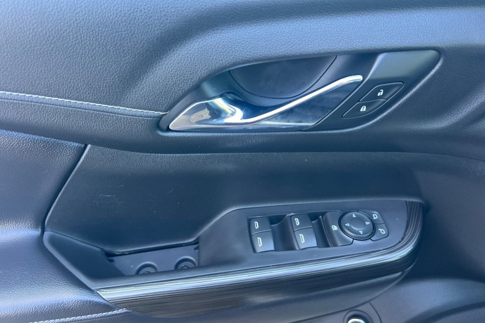 Used 2019 GMC Acadia SLT AWD/4WD image 8