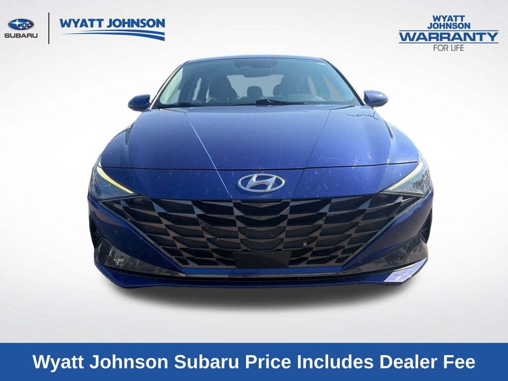 Used 2022 Hyundai Elantra Limited FWD image 15