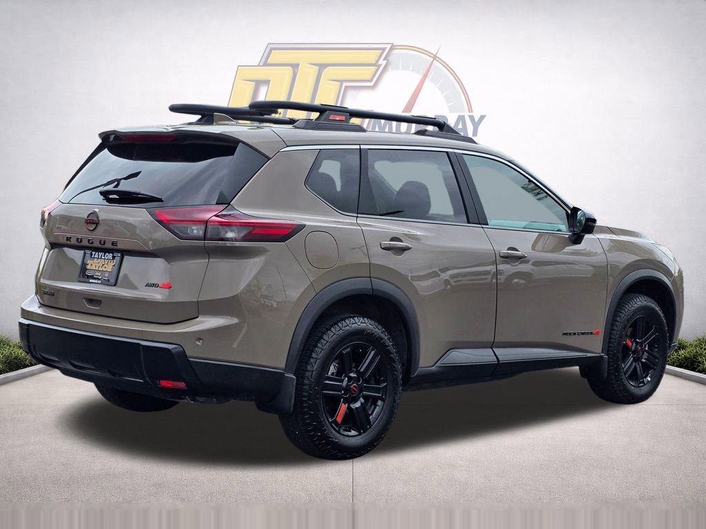 Used 2025 Nissan Rogue SV w/ Rock Creek Premium Package image 5