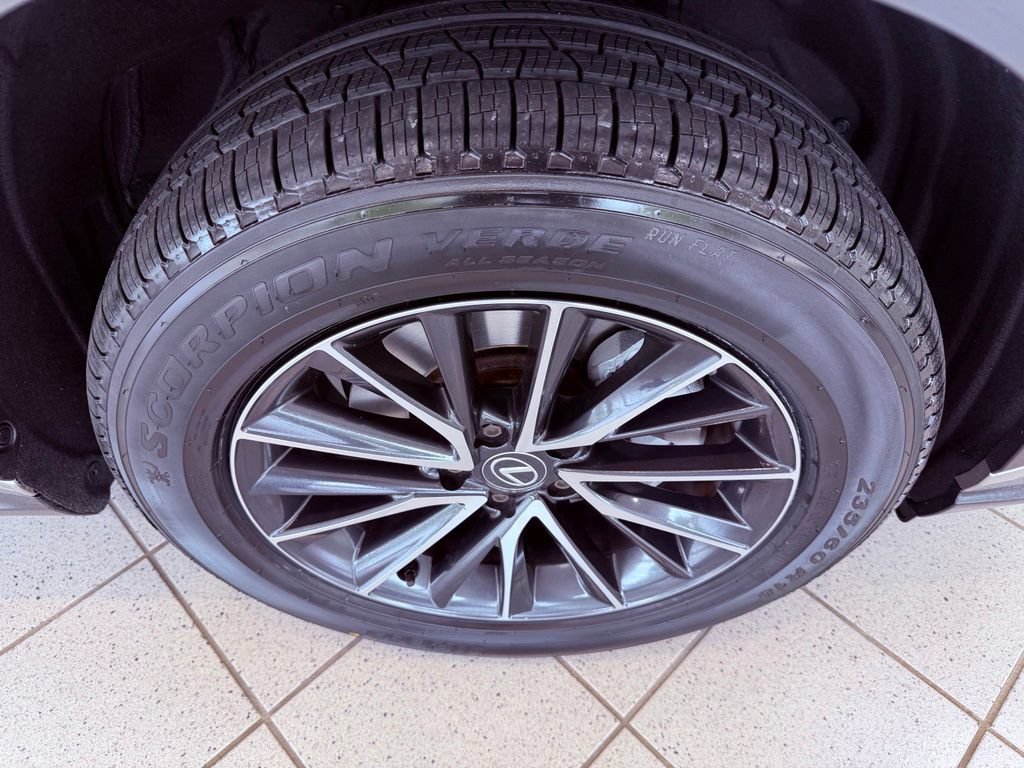 Certified 2024 Lexus NX 250 FWD image 16
