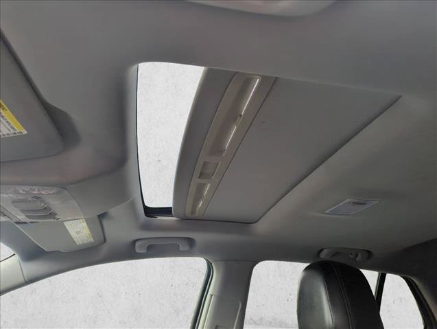 Used 2018 Chevrolet Trax Premier w/ Midnight Edition FWD image 18