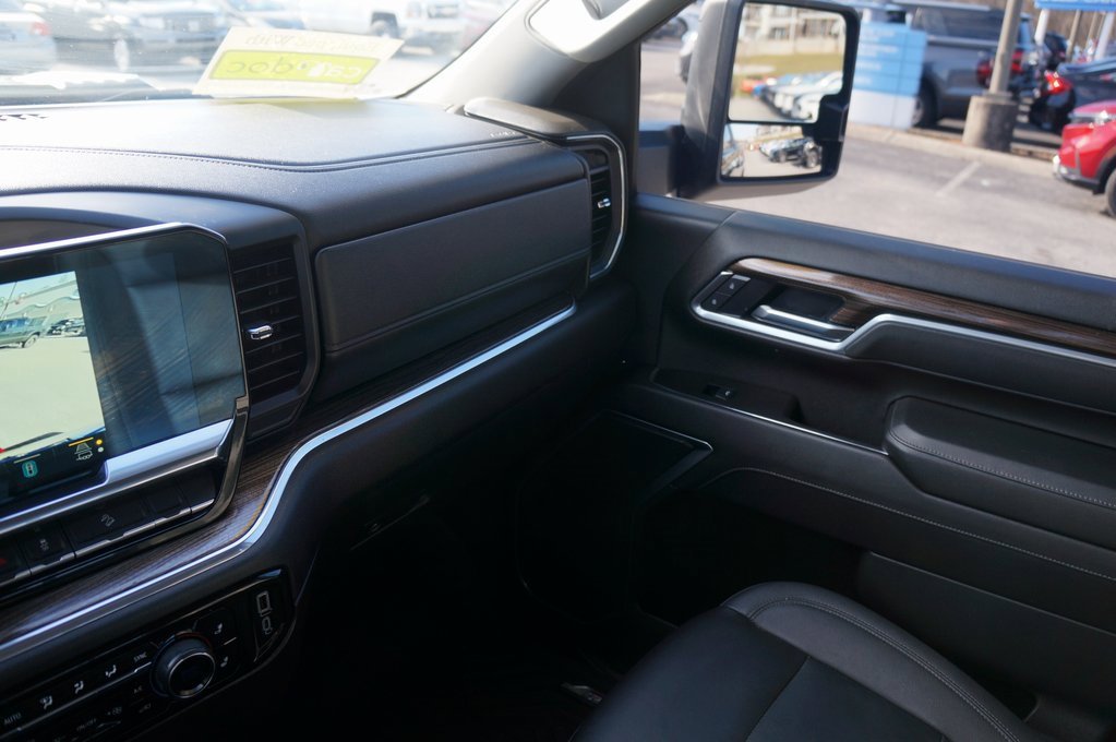 Used 2025 Chevrolet Silverado 2500 LT w/ All Star Edition image 32