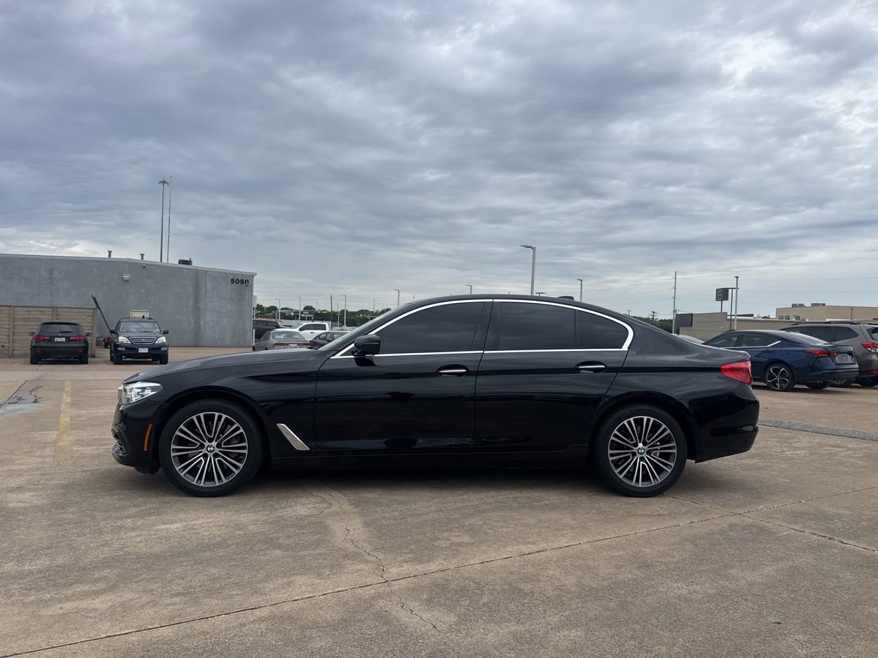 Used 2018 BMW 530i xDrive AWD/4WD image 12