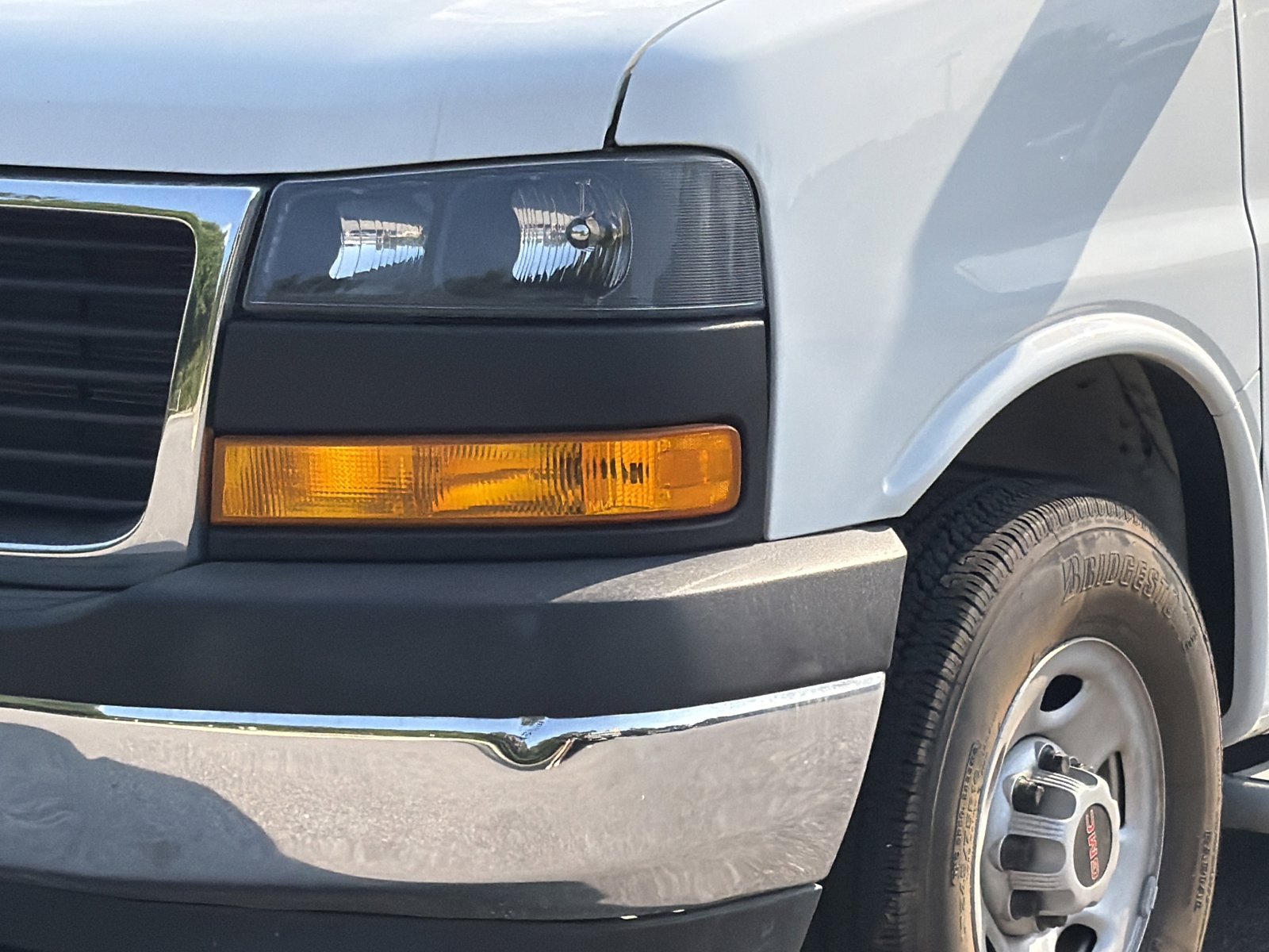 Used 2024 GMC Savana 2500 w/ Driver Convenience Package RWD image 8