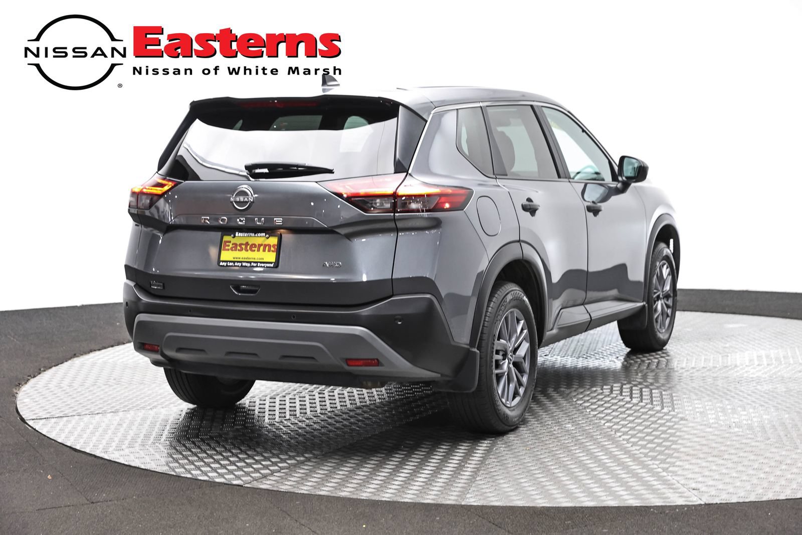 Used 2023 Nissan Rogue S AWD/4WD image 5