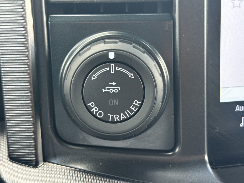 Used 2025 Ford F150 Platinum AWD/4WD image 24