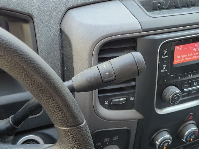 Used 2015 RAM 1500 Express AWD/4WD image 16