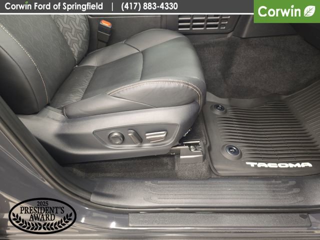 Used 2025 Toyota Tacoma Limited image 10