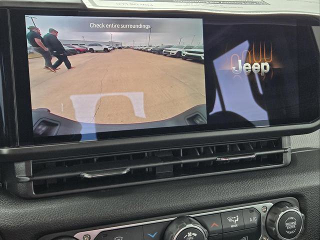 New 2026 Jeep Gladiator Sport image 17