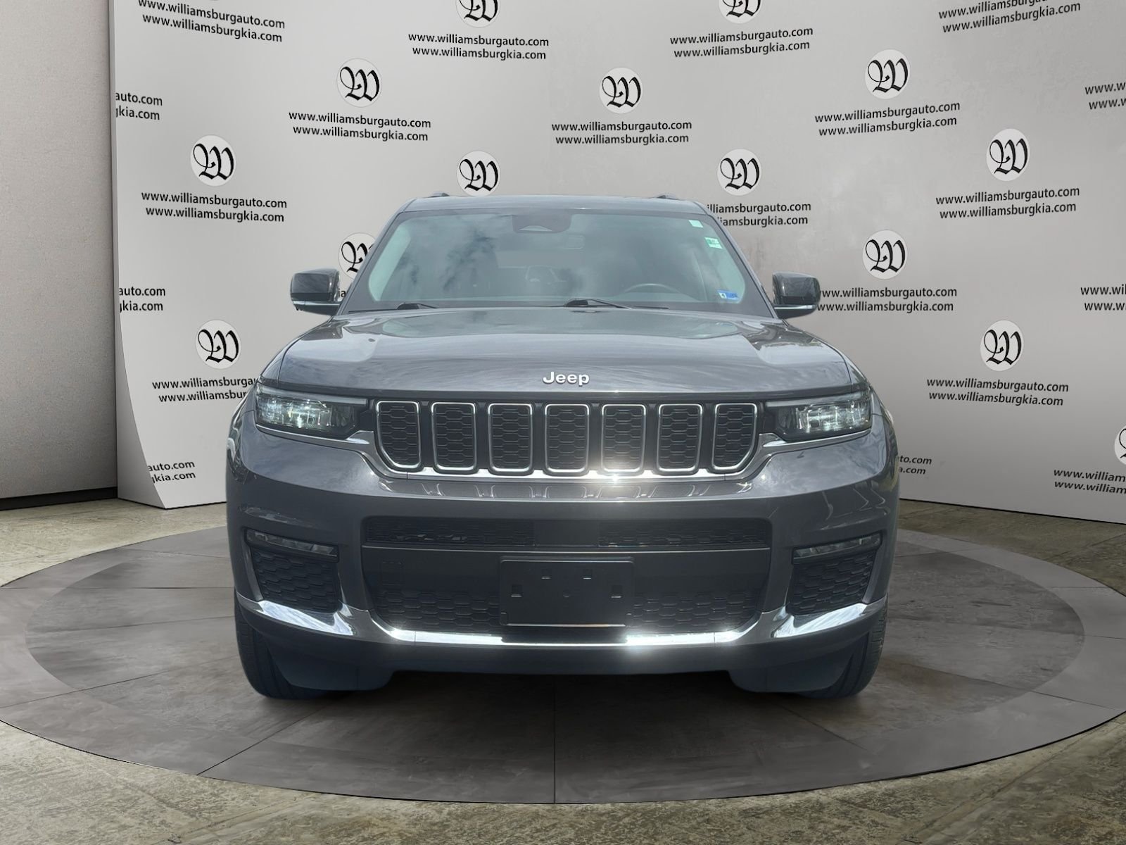 Used 2022 Jeep Grand Cherokee L Limited w/ Trailer Tow Group (B) RWD image 8