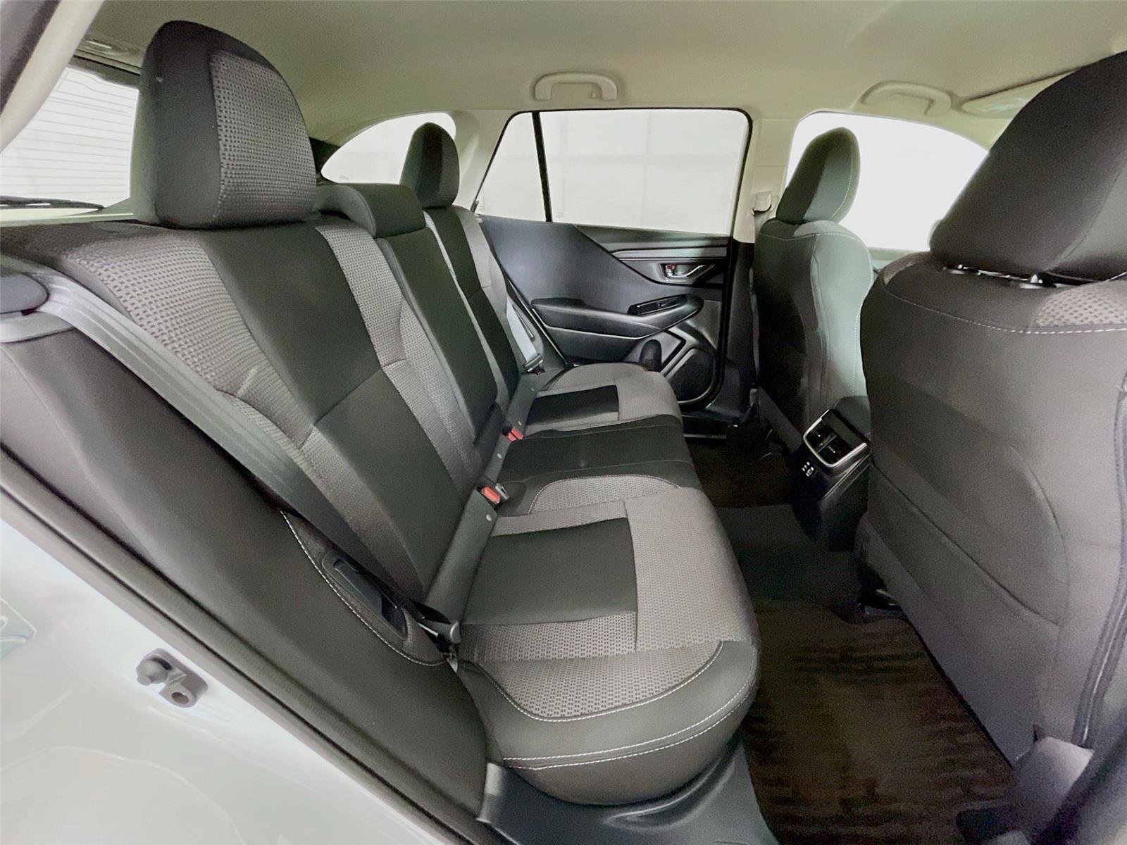 Certified 2025 Subaru Outback Premium AWD/4WD image 30