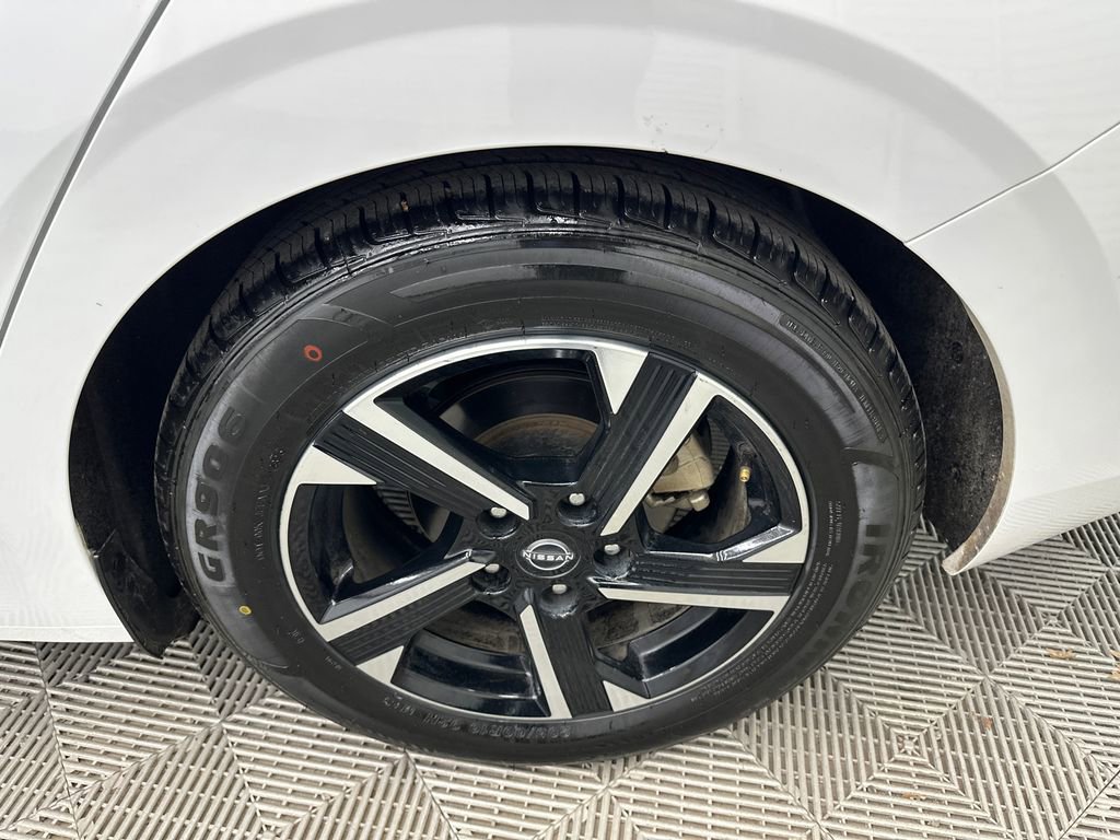 Used 2024 Nissan Sentra SV image 18