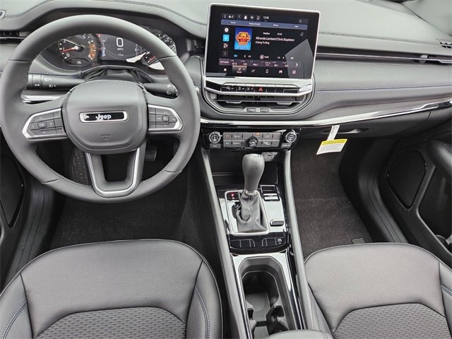 New 2026 Jeep Compass Latitude image 8