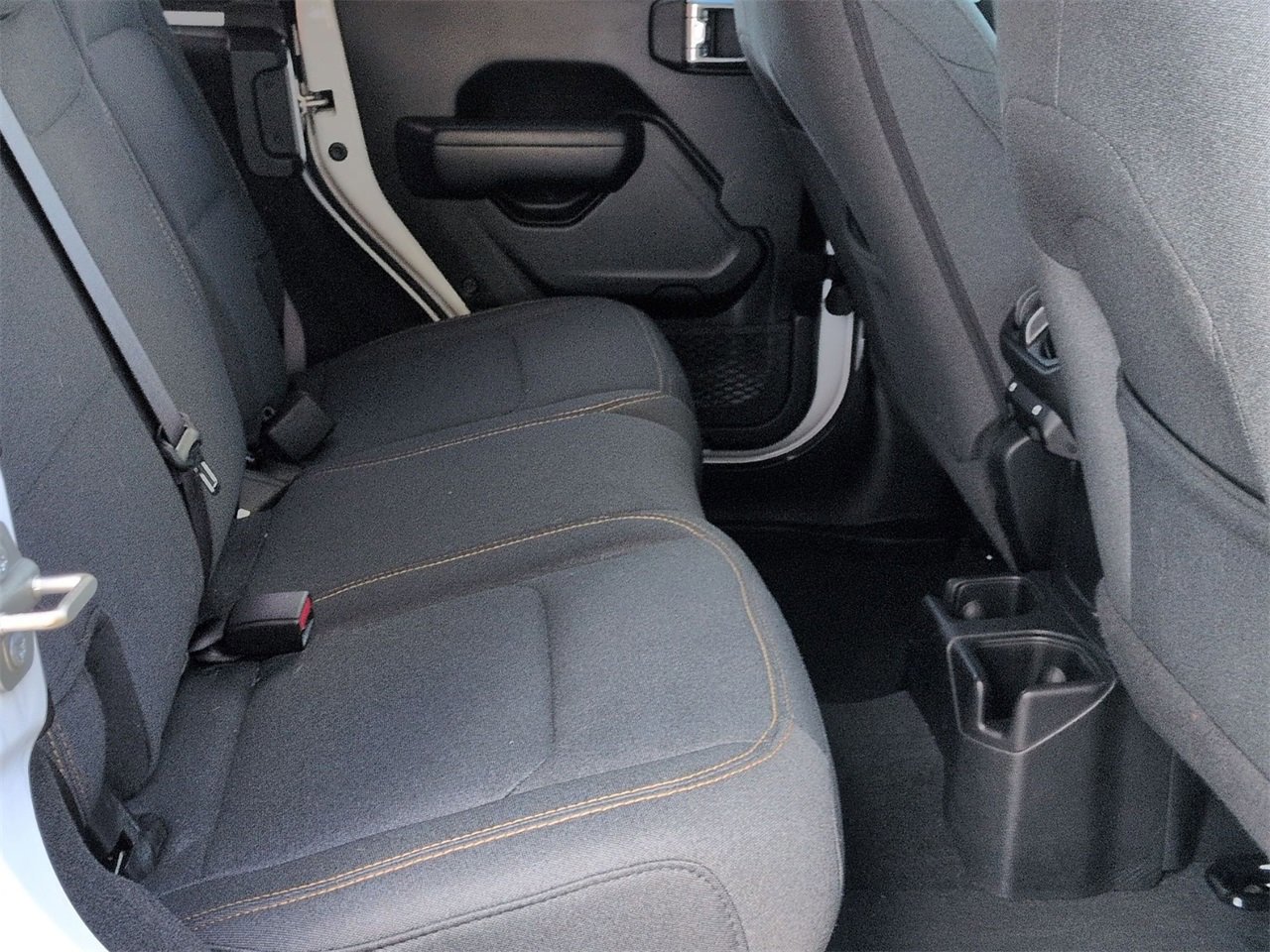 Used 2024 Jeep Wrangler Unlimited Sport image 23