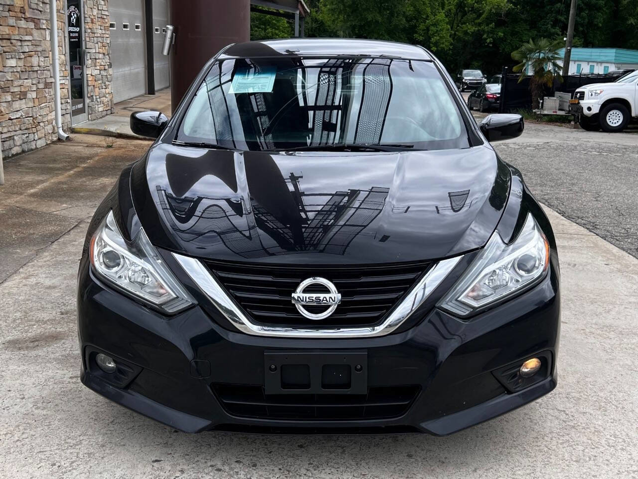 Used 2017 Nissan Altima 2.5 SV FWD image 9