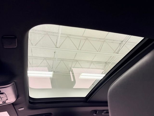 Certified 2023 Chevrolet Tahoe Z71 w/ Luxury Package image 21