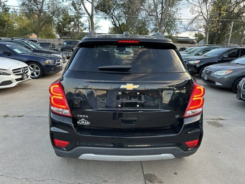 Used 2019 Chevrolet Trax LT FWD image 6