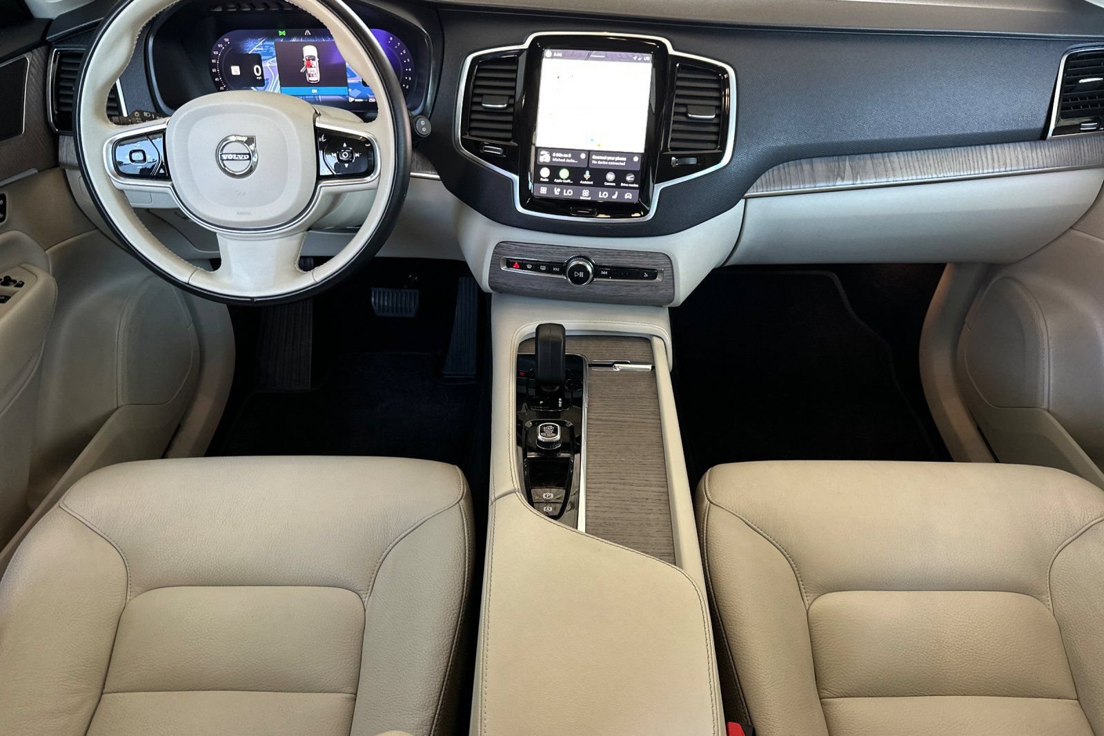 Used 2023 Volvo XC90 B6 Plus w/ Protection Package Premier AWD/4WD image 14