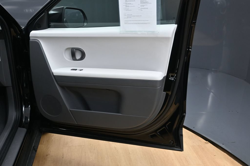 Used 2025 Hyundai Ioniq 5 SEL AWD/4WD image 32
